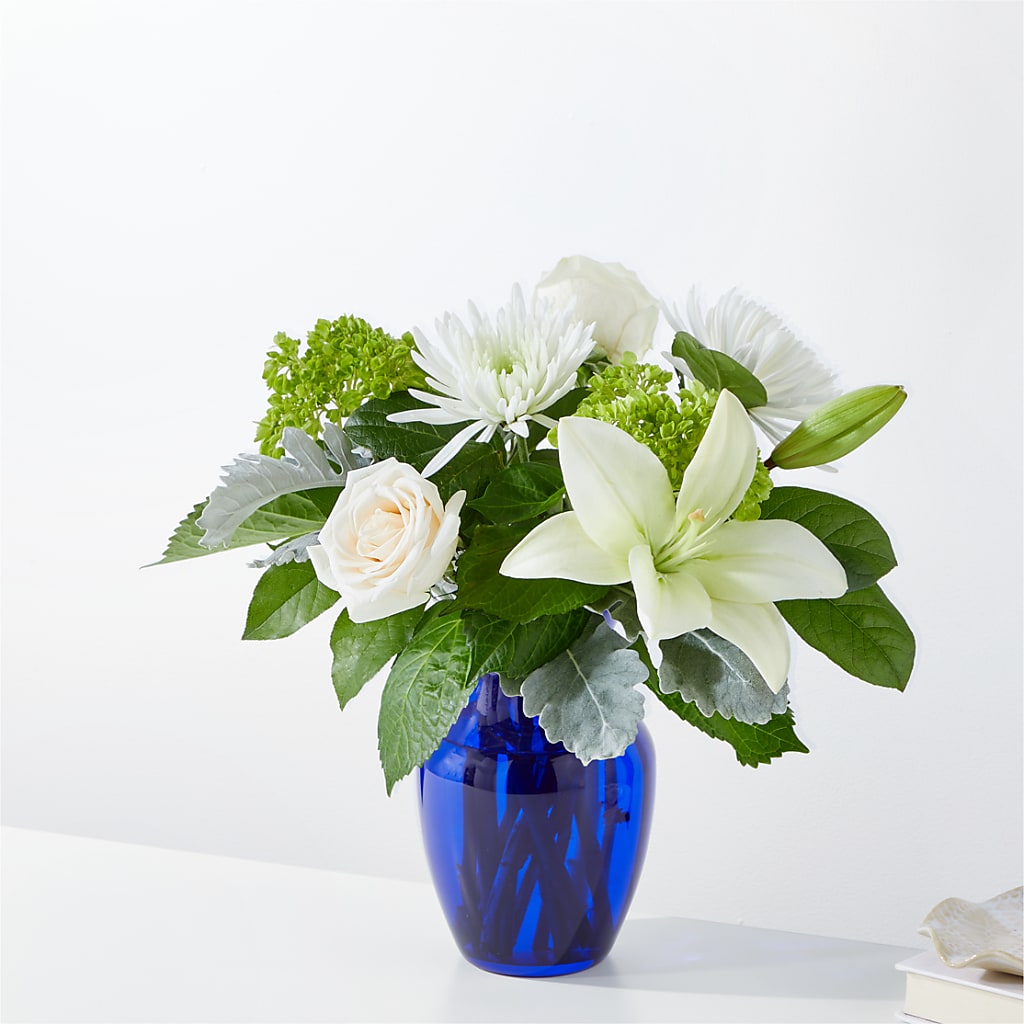 Snowy Dreams Bouquet – Charleston Cut Flower Company, Charleston WV