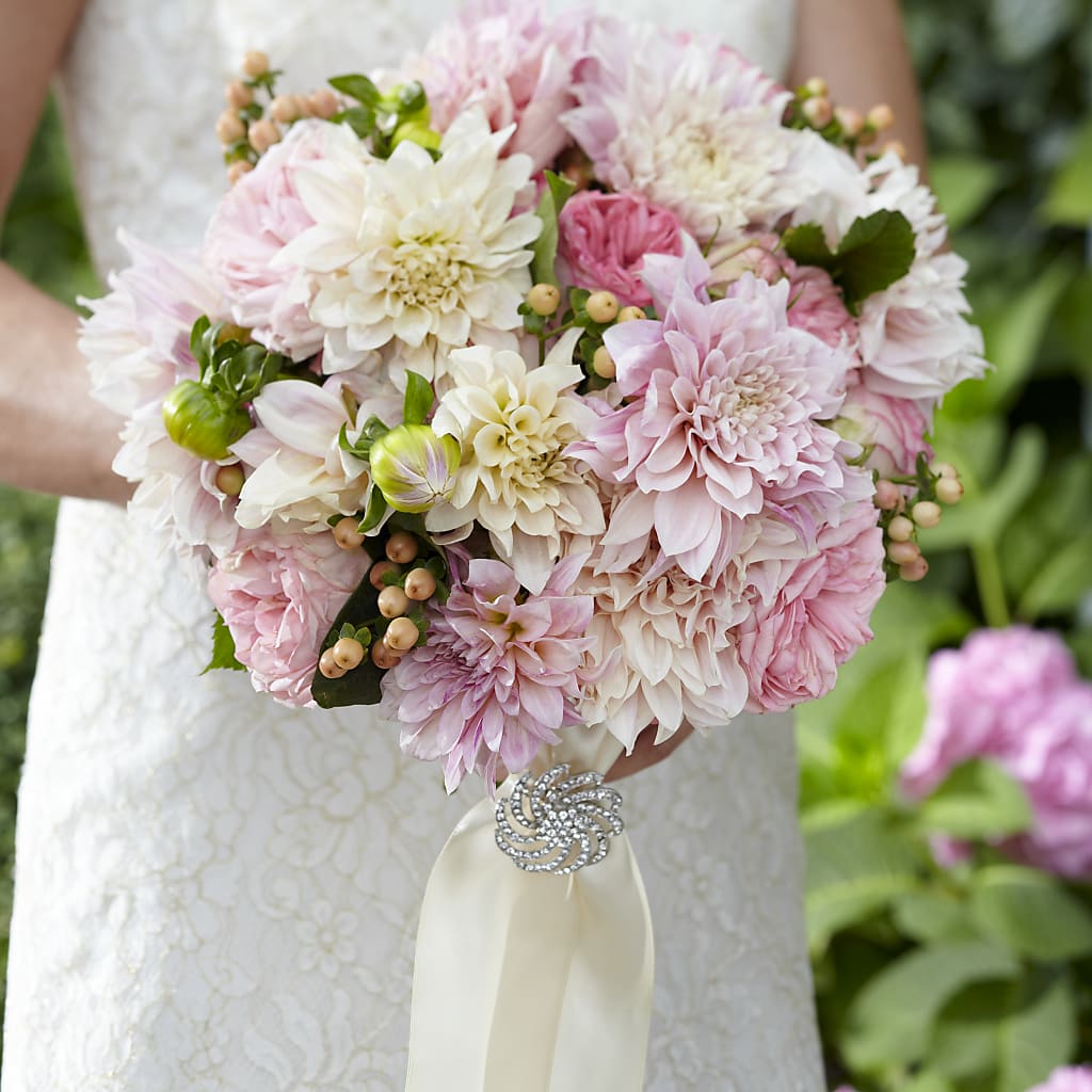 Heart's Promise Bouquet – Charleston Cut Flower Company, Charleston WV